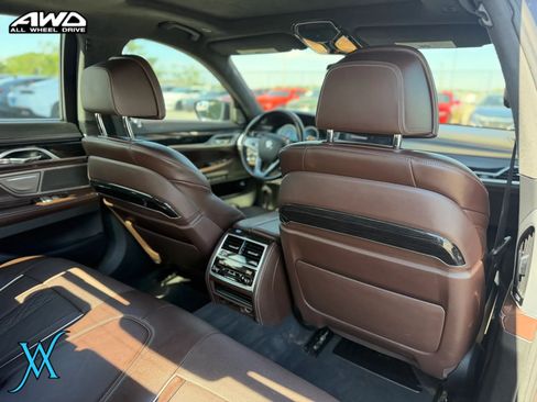 Used 2016 BMW 750i xDrive AWD/4WD image 17