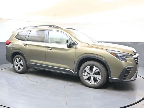 Used 2025 Subaru Ascent Premium AWD/4WD image 7
