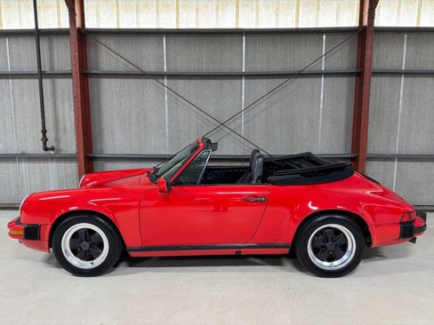 Used 1987 Porsche 911 Carrera RWD image 6
