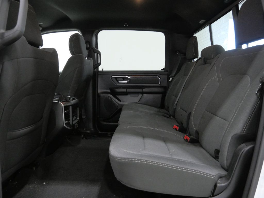 Used 2022 RAM 1500 Big Horn AWD/4WD image 23