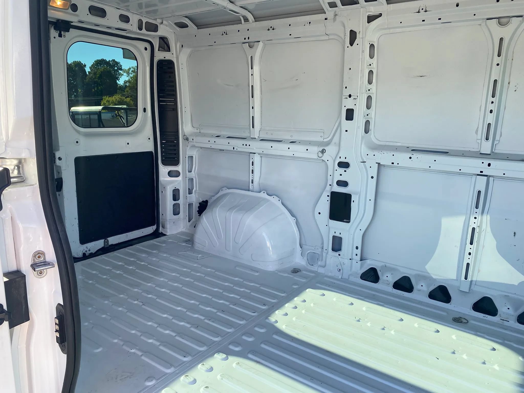Used 2018 RAM ProMaster 1500 FWD image 22