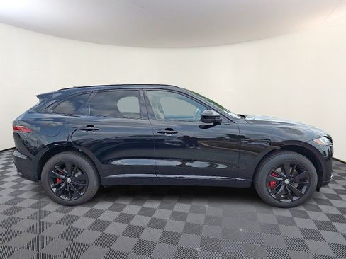 New 2026 Jaguar F-PACE R-Dynamic S image 5
