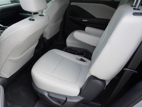 Used 2025 Lexus TX 350 AWD w/ Technology Package image 13