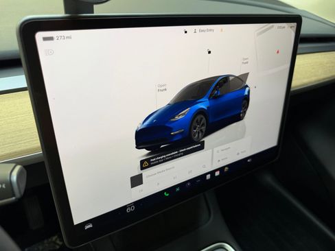 Used 2024 Tesla Model Y Long Range AWD/4WD image 29