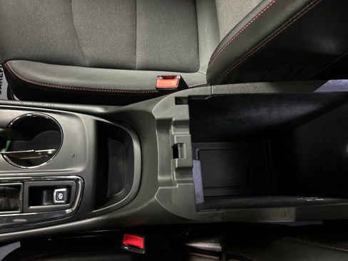 Used 2022 Chevrolet Equinox RS image 21