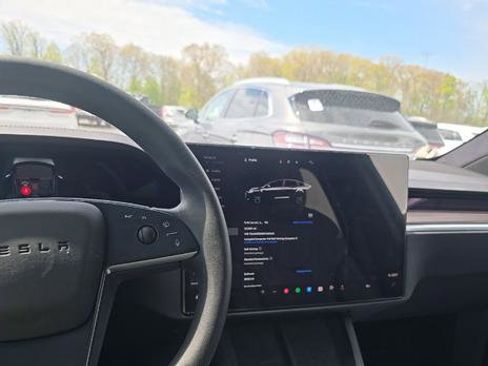 Used 2022 Tesla Model X AWD/4WD image 11