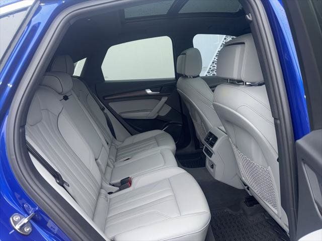 Used 2023 Audi Q5 2.0T Premium w/ Convenience Package AWD/4WD image 24