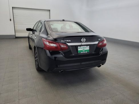 Used 2018 Nissan Altima 2.5 SV FWD image 6