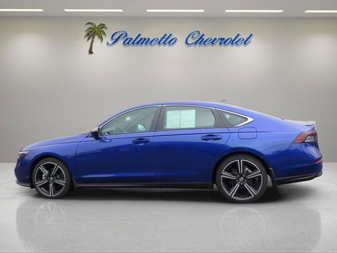 Used 2025 Honda Accord Sport image 5