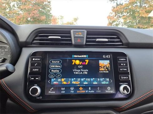 New 2025 Nissan Versa SR w/ Trunk Package image 12