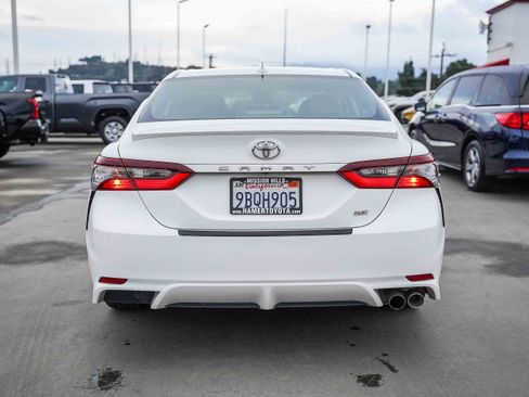 Certified 2022 Toyota Camry SE image 10