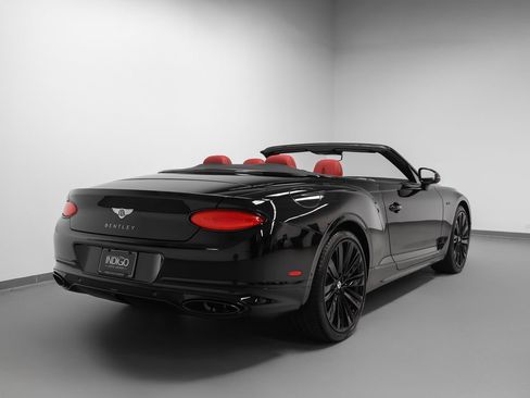 Used 2024 Bentley Continental GT Mulliner AWD/4WD image 35