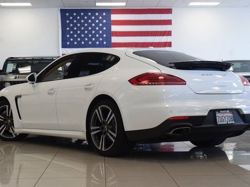 Used 2016 Porsche Panamera AWD/4WD image 23