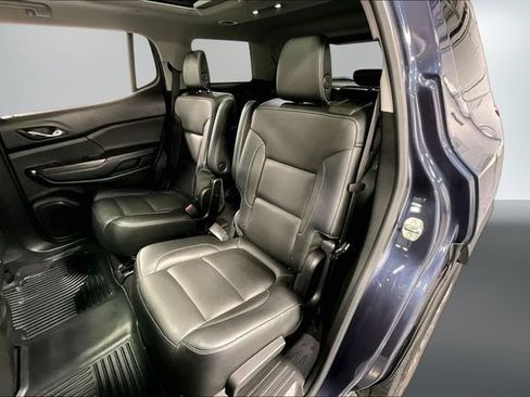 Used 2018 GMC Acadia SLT FWD image 22