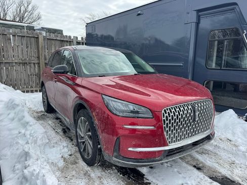 Certified 2024 Lincoln Corsair AWD w/ Equipment Group 101A image 1