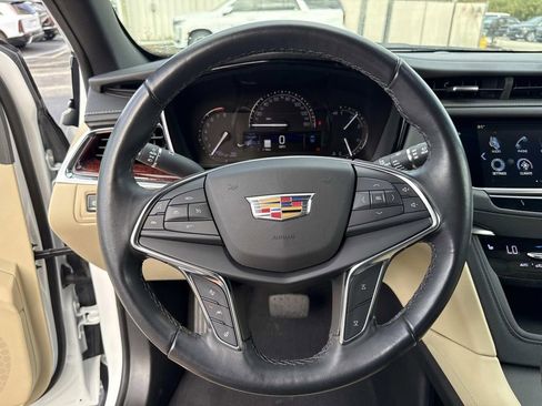 Used 2019 Cadillac XT5 Luxury image 26