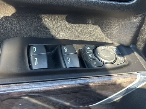 Used 2022 Chevrolet Silverado 3500 LTZ w/ LTZ Convenience Package AWD/4WD image 21