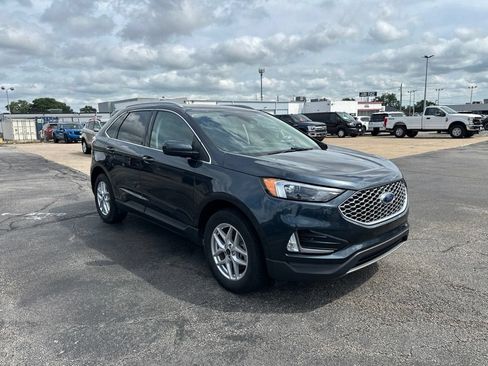 Certified 2024 Ford Edge SEL w/ Convenience Package AWD/4WD image 3