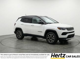 Used 2025 Jeep Compass Trailhawk AWD/4WD video 1