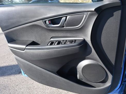 Used 2022 Hyundai Kona SEL image 29