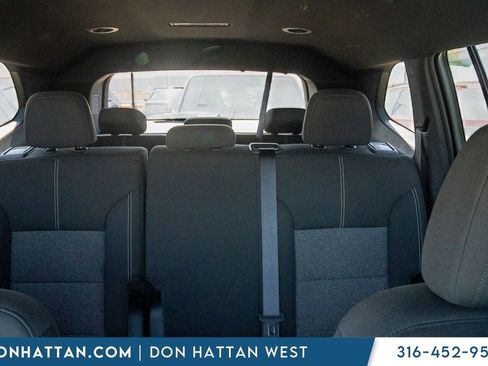 Used 2025 GMC Acadia Elevation image 14