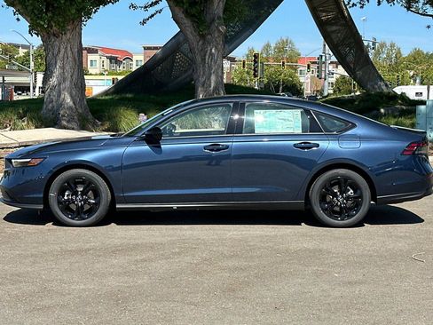 New 2025 Honda Accord SE image 7