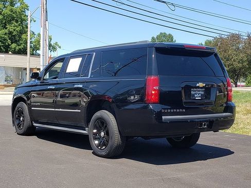 Used 2017 Chevrolet Suburban LT AWD/4WD image 4