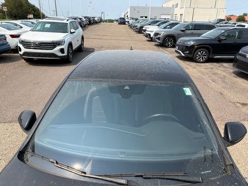 Used 2023 Volkswagen Jetta GLI Autobahn FWD image 8
