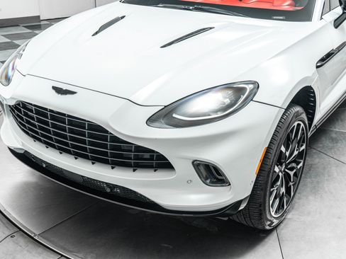 Used 2021 Aston Martin DBX AWD/4WD image 35