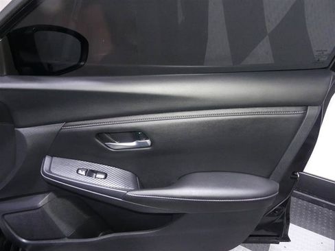 Used 2025 Nissan Sentra SV FWD image 18
