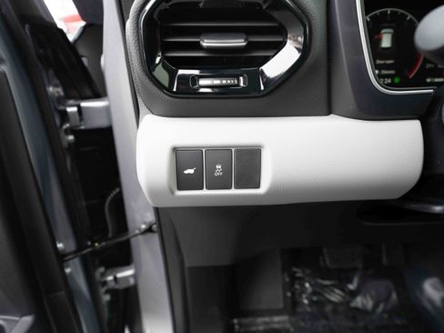 New 2025 Honda Pilot Touring image 11