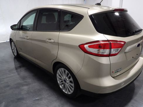 Used 2017 Ford C-MAX Energi SE FWD image 6