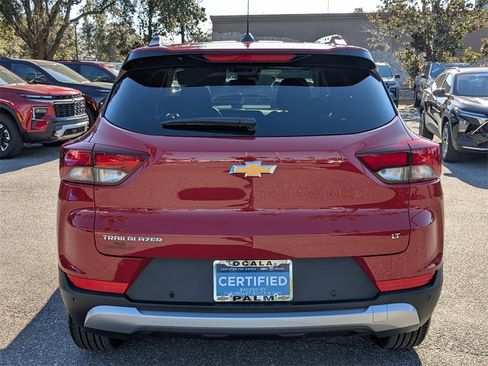 Certified 2026 Chevrolet TrailBlazer LT w/ Driver Confidence Package image 4