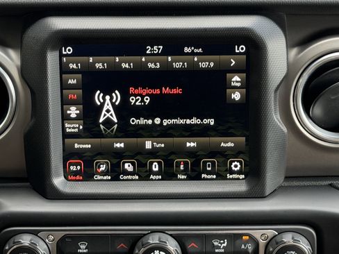 Used 2021 Jeep Gladiator Rubicon AWD/4WD image 25