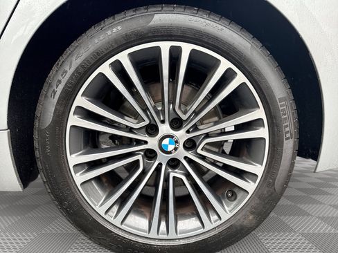 Used 2018 BMW 530i xDrive AWD/4WD image 29