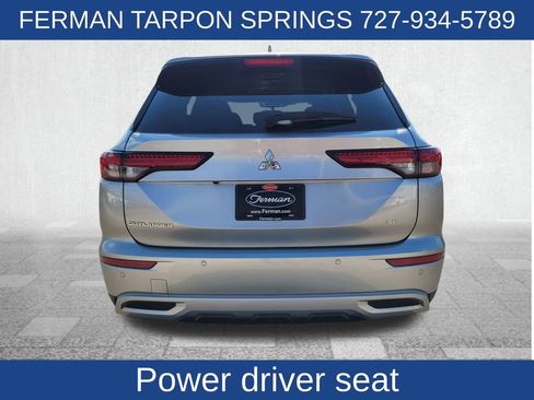 Used 2023 Mitsubishi Outlander SE image 7