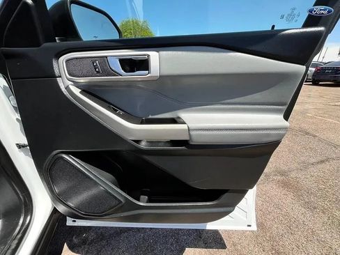 Used 2021 Ford Explorer XLT w/ Equipment Group 202A RWD image 16