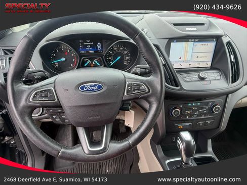 Used 2018 Ford Escape SEL image 16