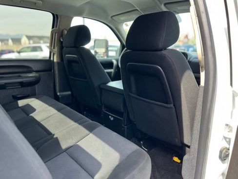 Used 2014 Chevrolet Silverado 2500 LT image 25