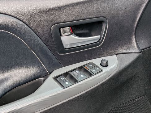 Used 2017 Toyota Sienna SE image 15