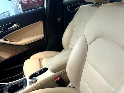 Used 2018 Mercedes-Benz GLA 250 image 8