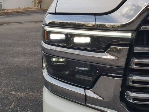 Used 2025 RAM 2500 Laramie image 10