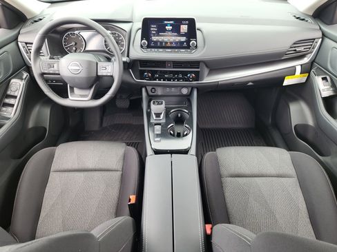 New 2026 Nissan Rogue SV FWD image 18