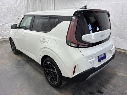 Certified 2023 Kia Soul EX FWD image 8