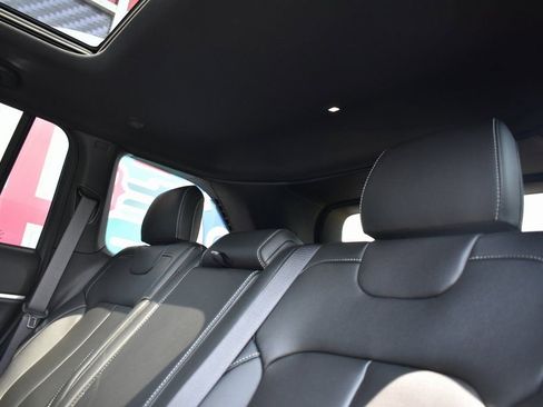 Used 2025 Jeep Grand Cherokee Limited w/ Black Appearance Package image 54