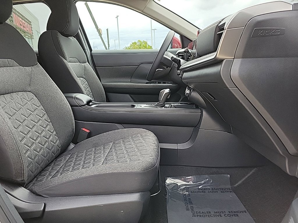 Certified 2025 Nissan Kicks SV AWD/4WD image 16