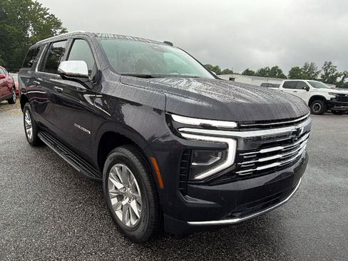 New 2026 Chevrolet Suburban Premier w/ Sun And Tow Package AWD/4WD image 3