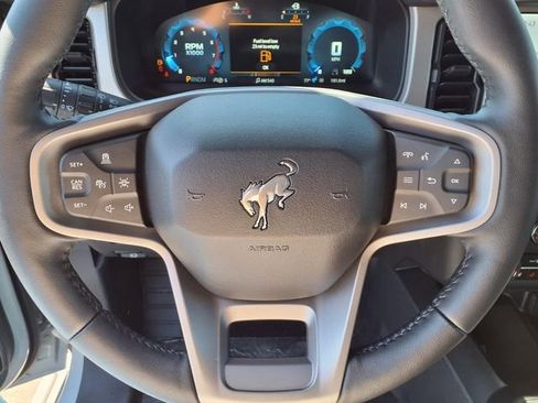 New 2026 Ford Bronco Outer Banks w/ Sasquatch Package AWD/4WD image 15