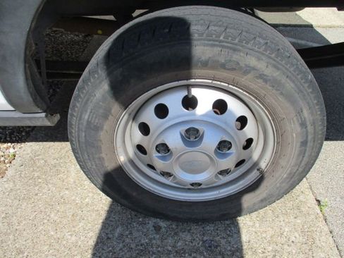 Used 2023 Ford Transit 250 148 High Roof AWD image 26