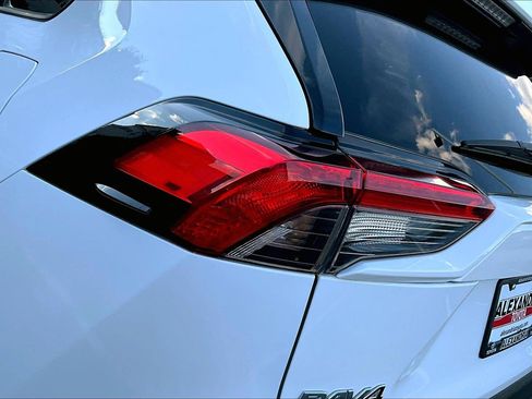 Used 2025 Toyota RAV4 XLE image 27